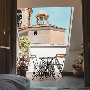 https://lattico-261.palermohotels.org